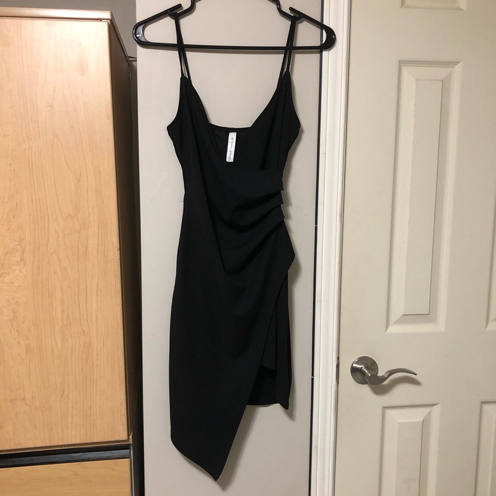 M BY MENDOCINO asymmetrical dress - Picture 2 of 3